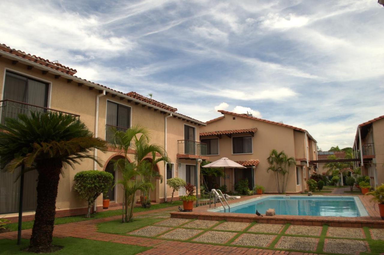 La Quinta Hotel Santa Cruz de La Sierra Exterior foto